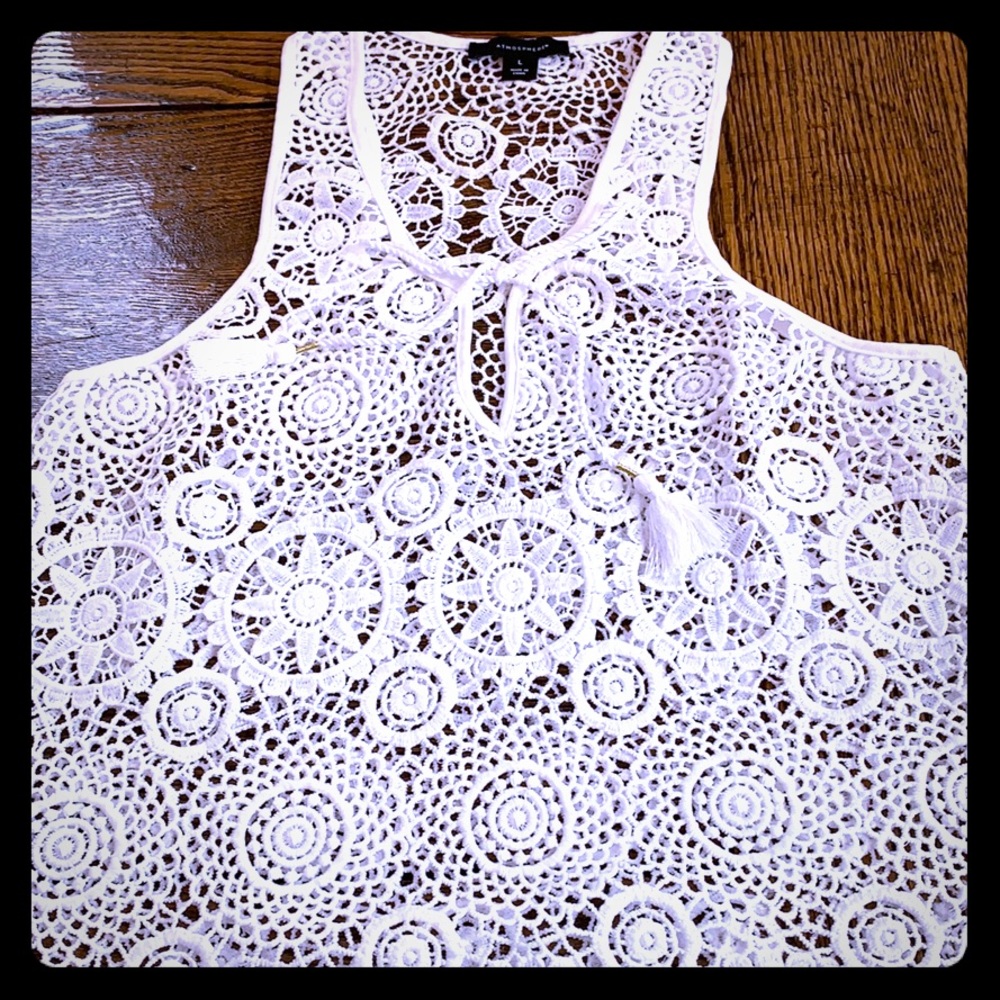White lace cover-up NWOT Large